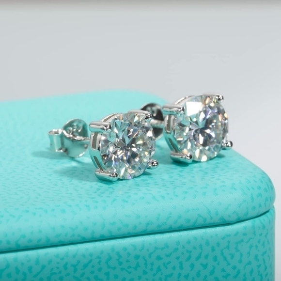 CERTIFIED 18k White Gold 4.0cttw Diamond Earrings Solitaire Stud Moissanite 925 - Picture 1 of 6